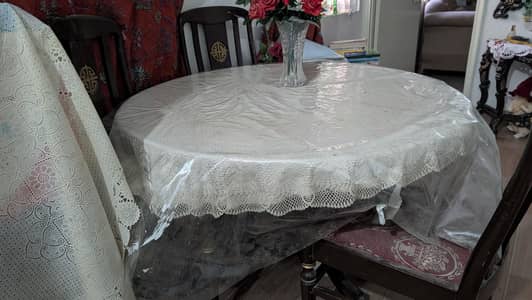4 seats Dinning table For sale