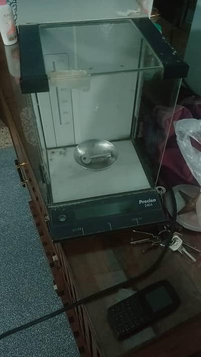 Precisa Swiss Laboratory  Balance high precision machine Switzerland