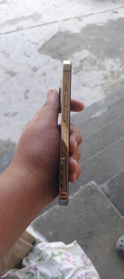 iphone 13 pro genue condition