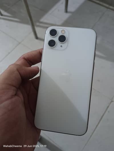 New one hand use 91%Health 256GB