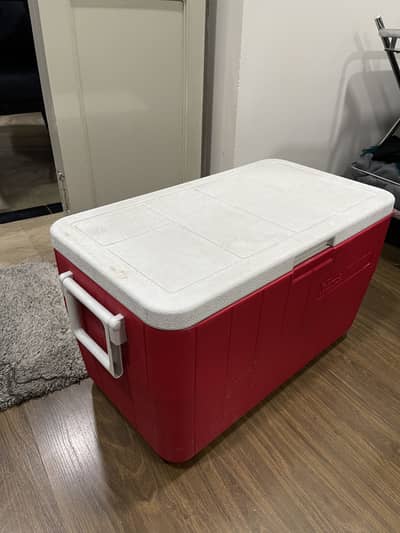 Coleman 45.4 Liter cool box