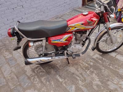 24/25 jis bhai ne Lena hai vahi Raat tak