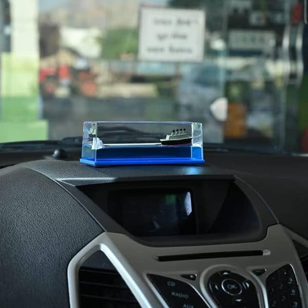RN Car Dashboard Decoration with Moving Liquid for Interior and Office Use