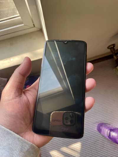 Moto z4 4/128 PTA approved