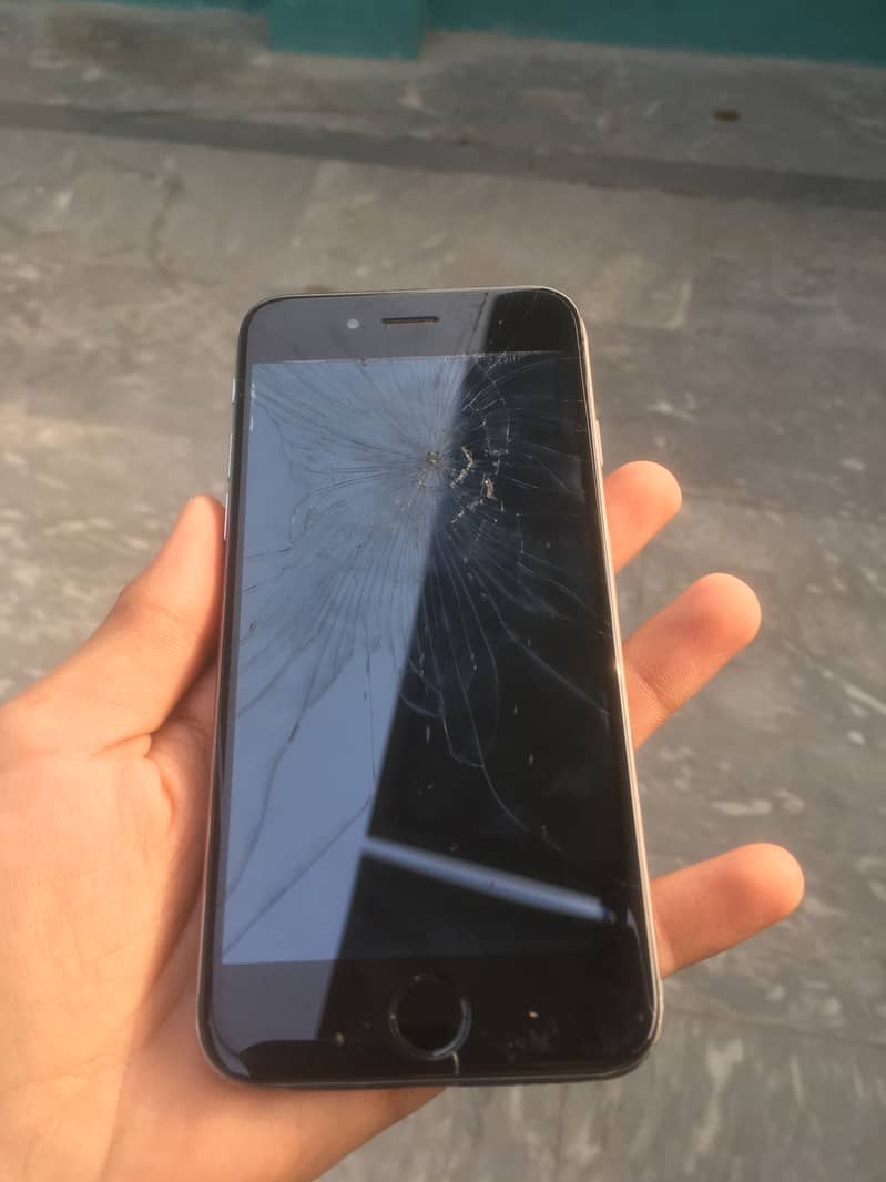 iPhone 6 screen damage 1