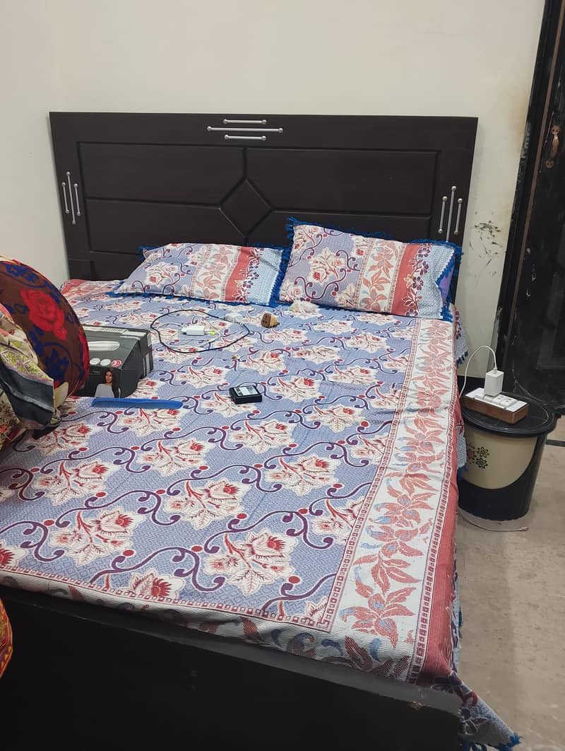 Double bed with dressing table 1