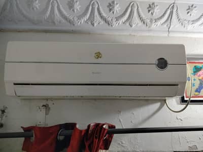 Gree spilit Ac 1 Ton