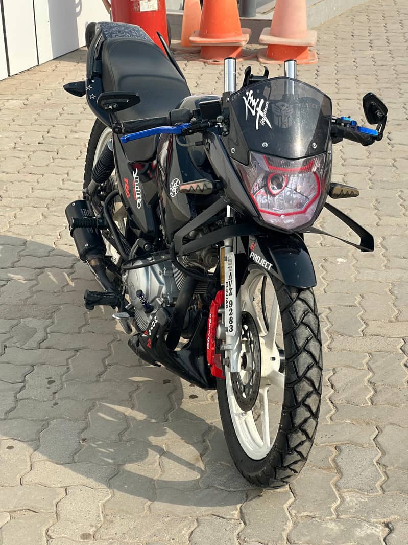 Yamaha YBR 125G | 2024 Model | Yamaha in Bike | Totally Genuine 1