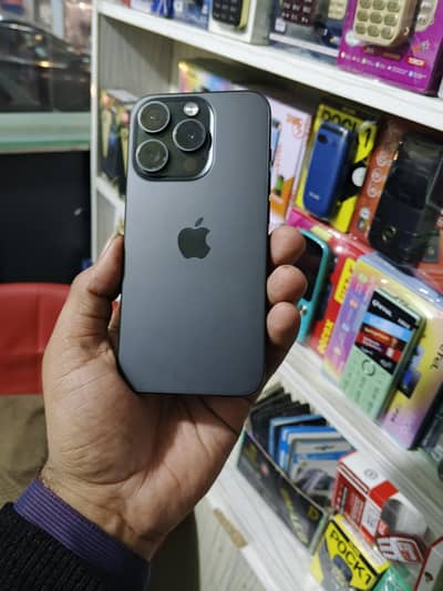 15 pro 512GB memory battery health 90 water pack