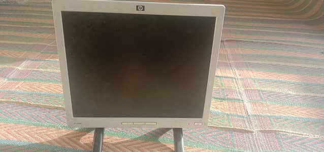 HP L1706 monitor