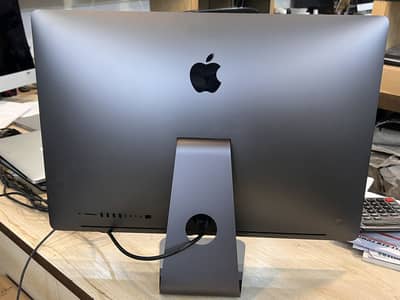 Apple iMac 2017 Intel xeon w-2191B 256GB 1TB