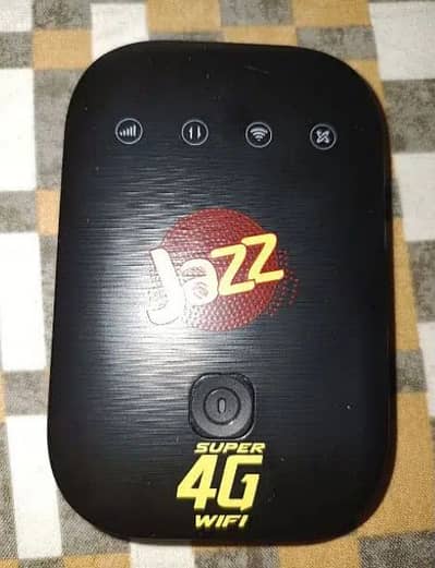 JAZZ SUPER 4G UNLOCKED INTERNET DEVICE WIFI FULL BOX WARRANTY 9 MONTHS
