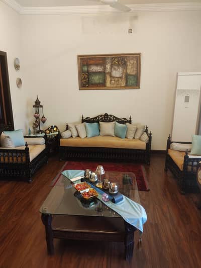 Five seaters wooden sofa set