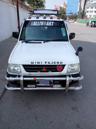 Mitsubishi Pajero Mini 1999