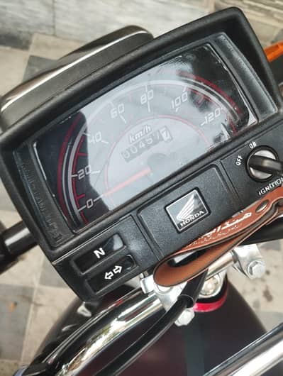 HONDA CD70 25//26 like brand new