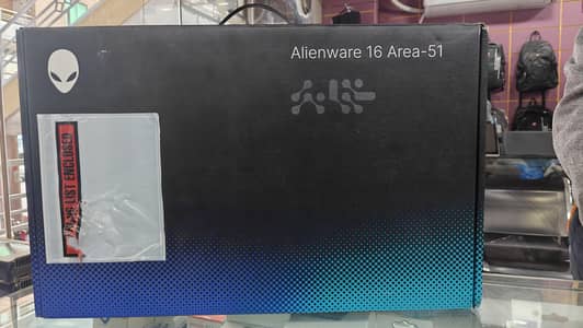 Alienware 16 Area 51 (5090-New)