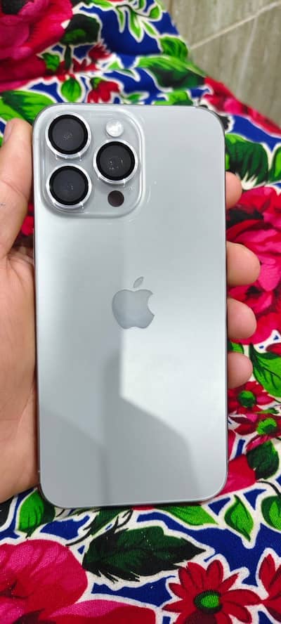 iPhone 15 pro max Natural titanium 256