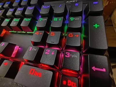 aukey km g6 mechincal keyboard gaming keyboard with led lights