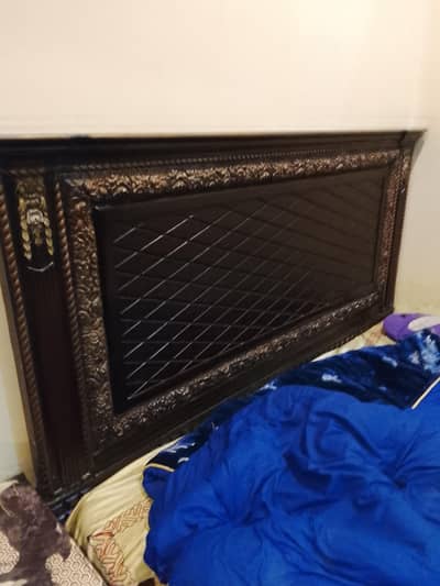 bed dressing showcase sales in good condition okara city