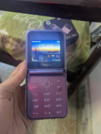 Nokia keypad wala hai four sim wala