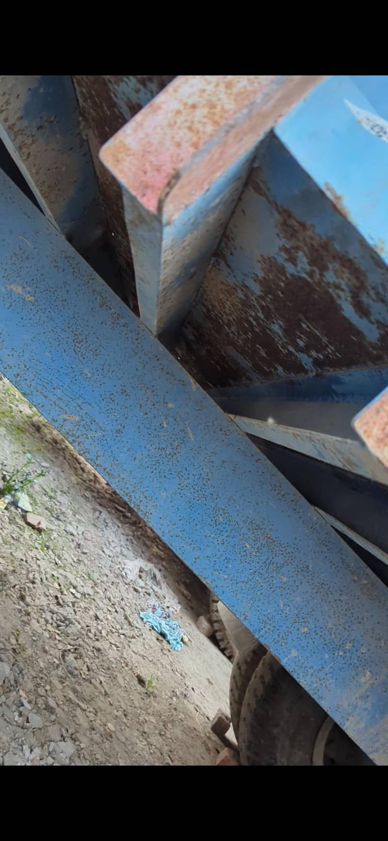 ٹرالا برائے فروخت ہ ٹرالا برائے فروخت ہے۔ چاروں ٹائر نئے ہیں 7