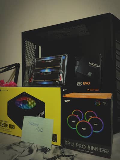 Samsung 870 EVO 250 GB SSD, Corsair CX650F PSU, GSKILL RIPJAWS RAM