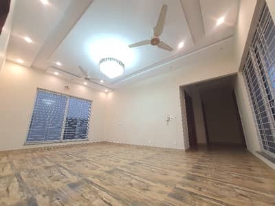 ORIGNAL PICTURES 1 KANAL UPPER PORTION FOR RENT