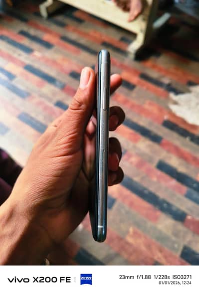 front or back camera potrait ma dhool hy baki sub ok hy