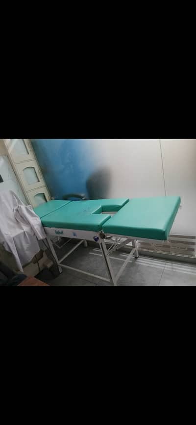 Examination Couch / DNC Couch almost brand new