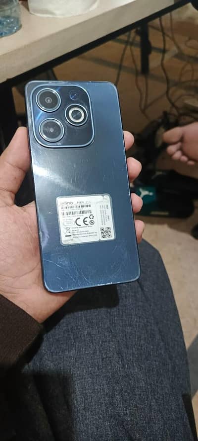 Infinix hot 40i 8+8/128gb