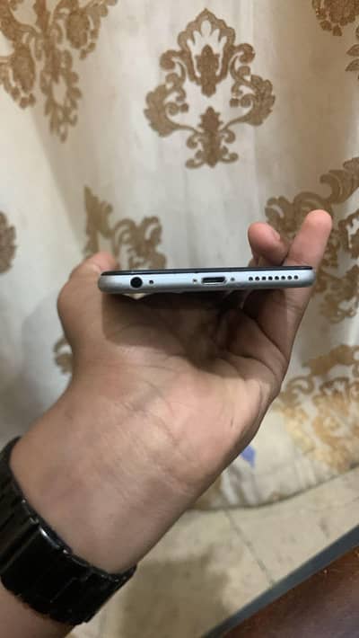 iphone 6 plus non pta ha  contact 03147897034