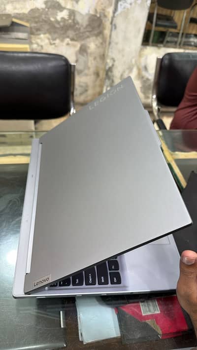 Msi pulse Ultra 9 32 gb 1tb 8gb rtx4060 240 Ghz