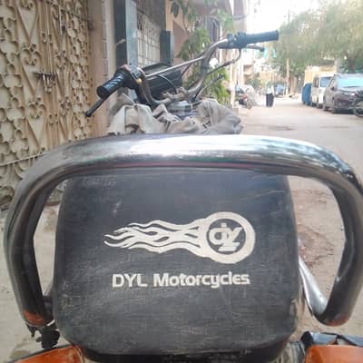 YAMAHA DHOOM BIKE GENIUN CANDITION URGENT SALE