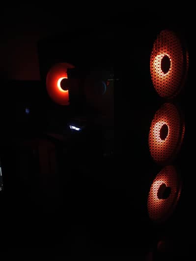 Rtx 4060 + ryzen 5 5600X and 4tb storage gaming pc