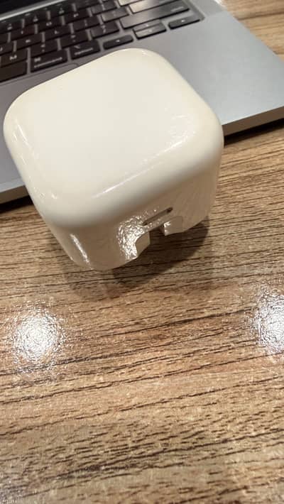 Apple 20W adapter