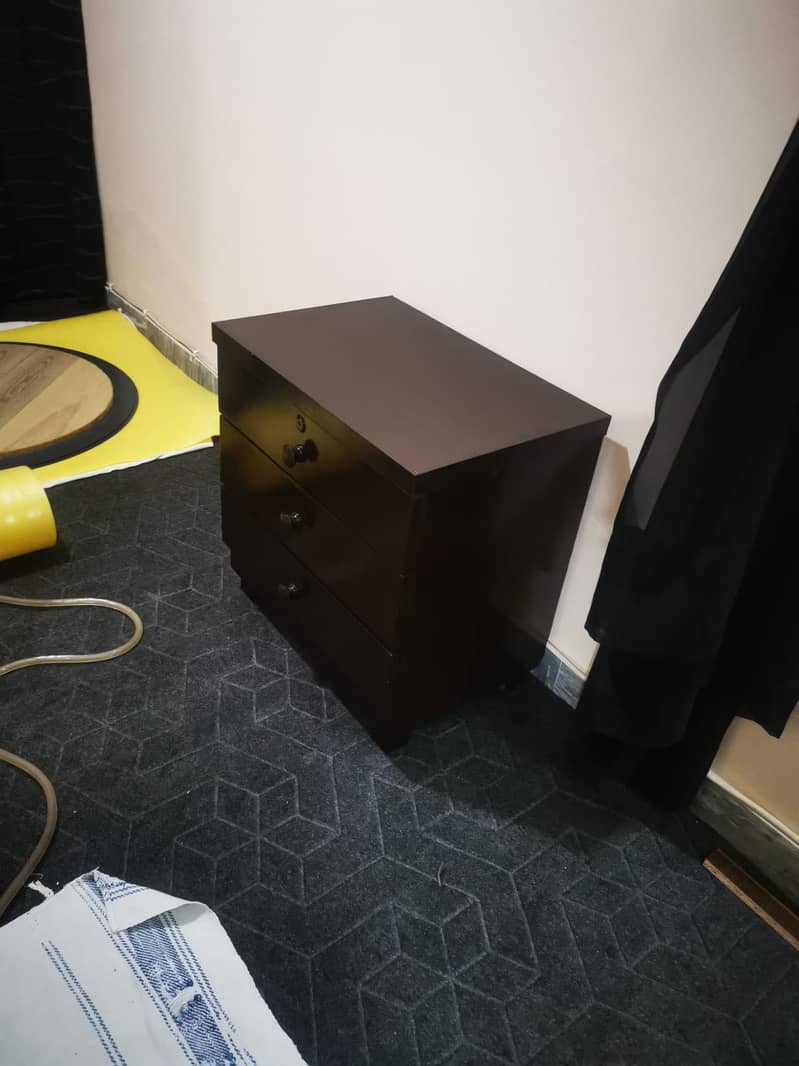 Side table - dressing table 3 drawer 0