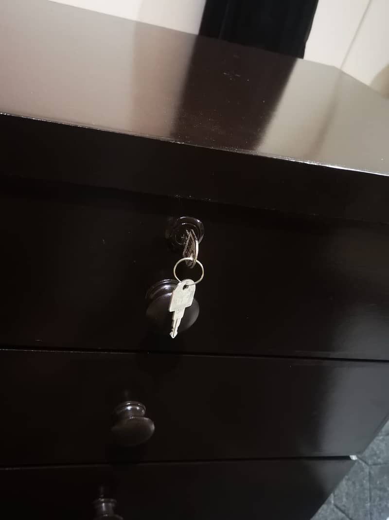 Side table - dressing table 3 drawer 5