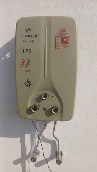 Golden Fuji 6 Liter Instant Gas Gyser For sale 1 Week Used Brand New