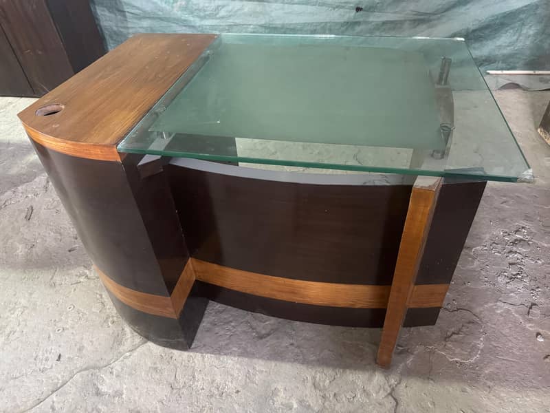 Reception Counters / Execuitve Table / Office Computer Table Etc 4