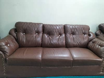 Sofa available 5 seater in cheap rates