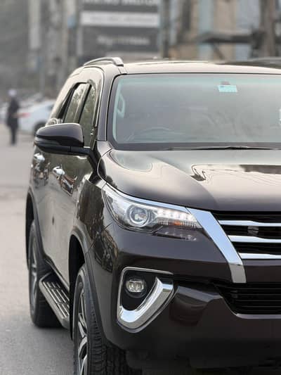 Toyota Fortuner V