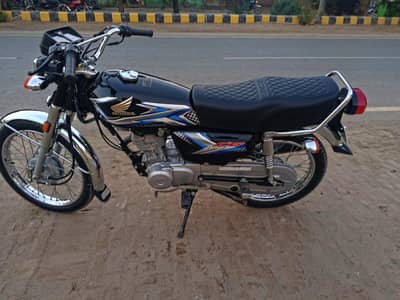 HONDA CG125 25 MODEL COPY LIGHT TO LIGHT GENUINE 8K DRIVEN 03267003587