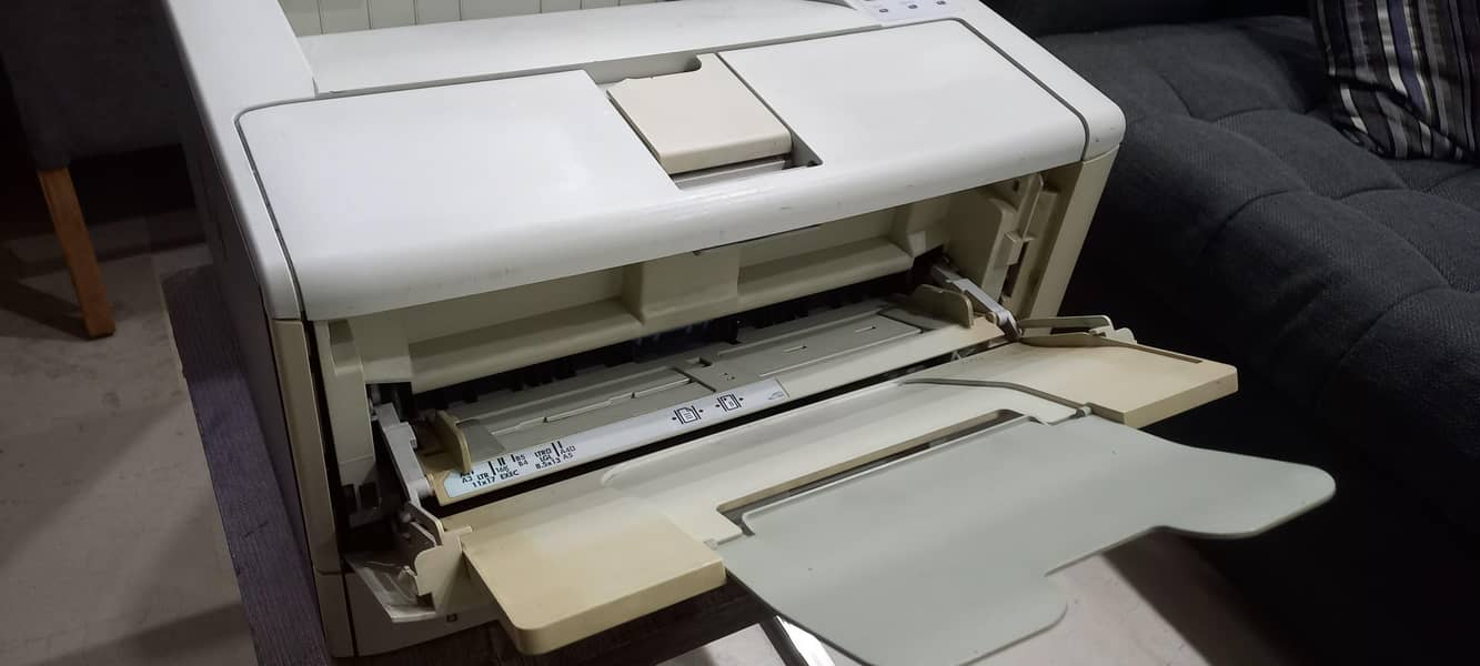 HP 5200 printer (A3 Printer) 8