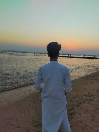 LOOKING FOR RIDER JOB + OFFICE BOY IN SCHOOL