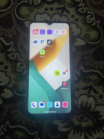 Vivo y17s 10/9 condation not open box charger  sath ha pta aproved ha
