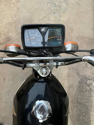 Honda 125 total original