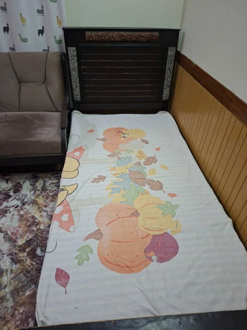 single bed with side table 0