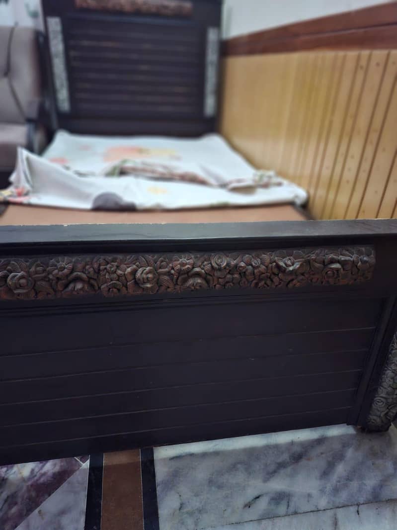 single bed with side table 3