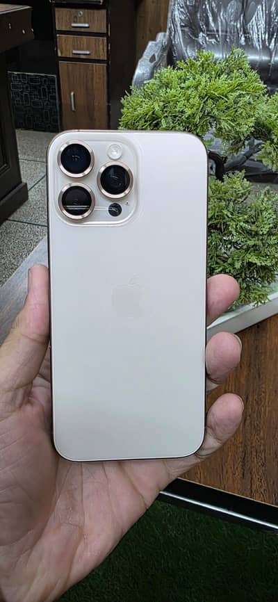 16 Pro Max 256GB 100BH 6 months warranty Box Open just