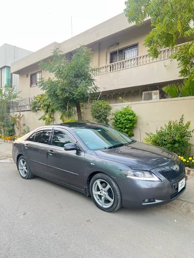 Toyota Camry 2.4 Top Of the Line Variant